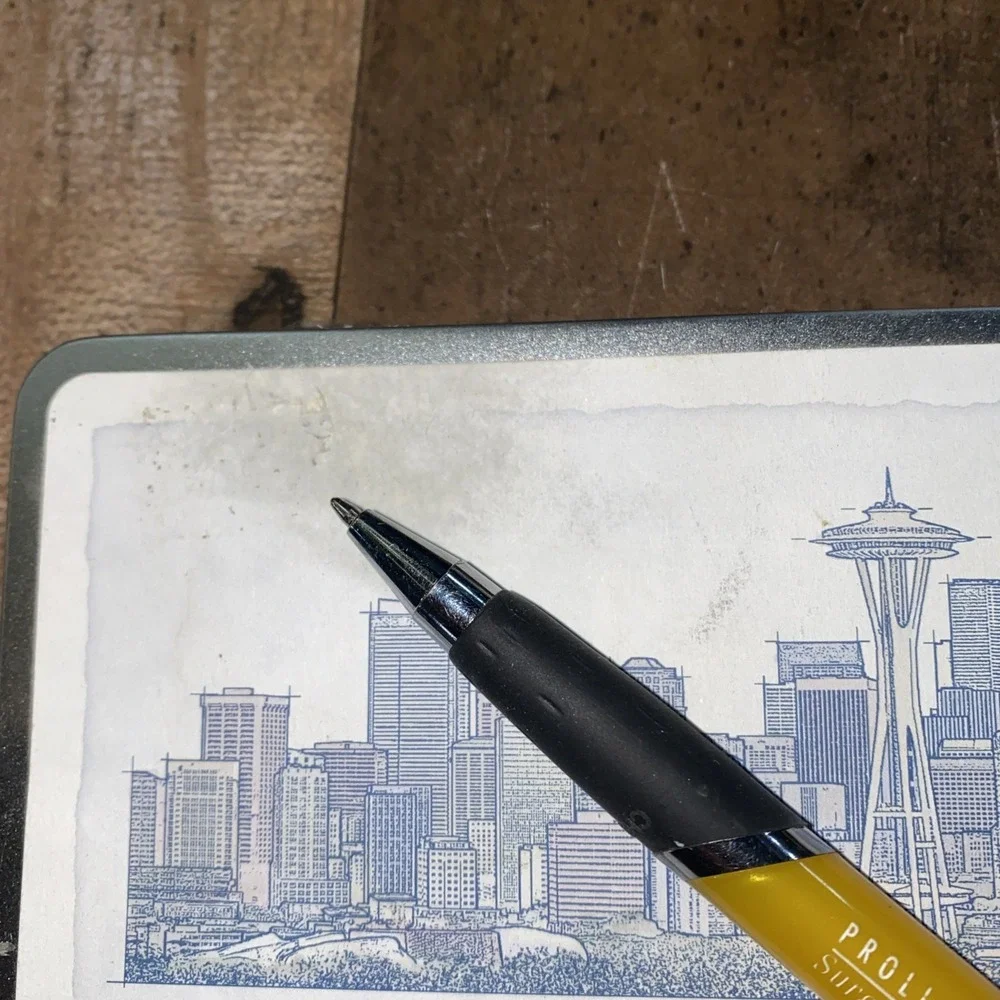 Starbucks Seattle Set of 10 Postcards &‎ Pen in a Decorative Tin, Sealed